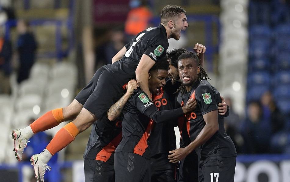 九游娱乐中心-里程碑夜！利物浦门线救险；足总杯关键时刻刷纪录；更衣室稳定；临场指挥获称赞的简单介绍